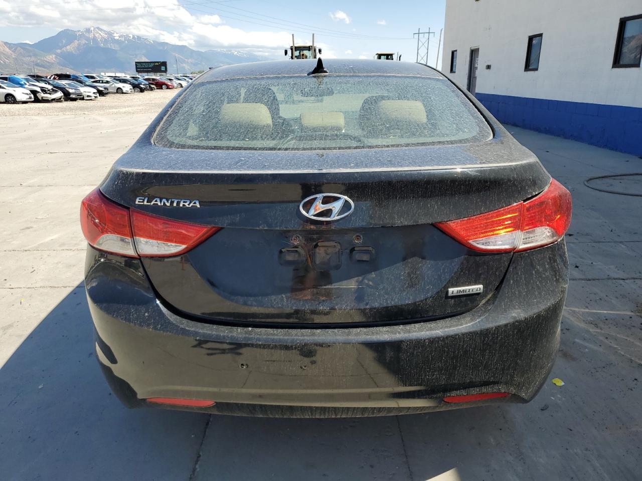 KMHDH4AEXCU285827 2012 Hyundai Elantra Gls