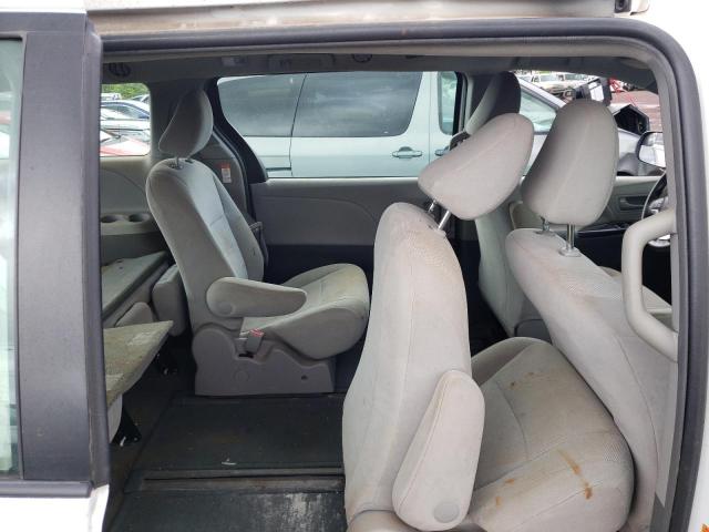 5TDZZ3DC4HS894418 Toyota SIENNA