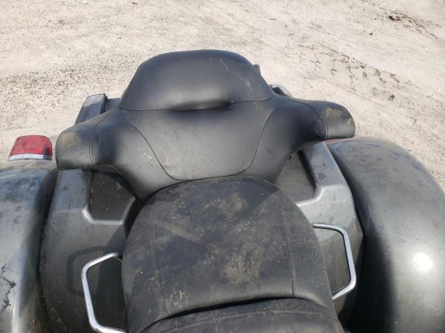2021 HARLEY-DAVIDSON FLHTCUTG 1HD1MAF17MB856774