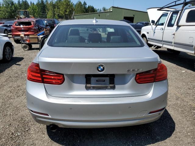 WBA3B1C5XEP680280 BMW 320 I