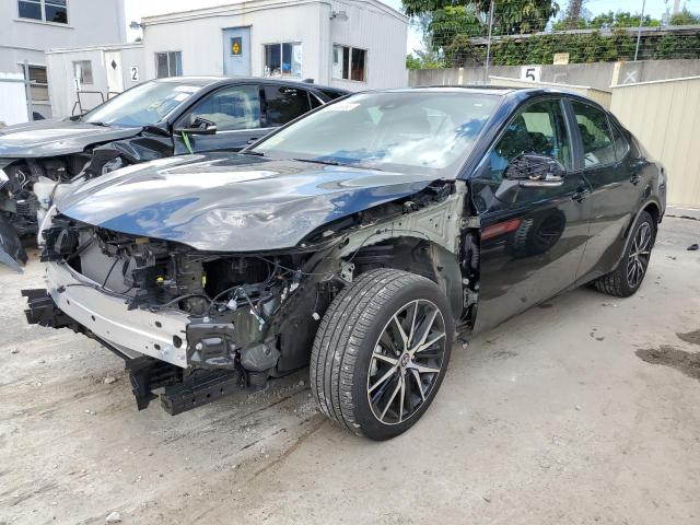 Vin: 4t1g11ak7pu730049, lot: 57938383, toyota camry se night shade 20231