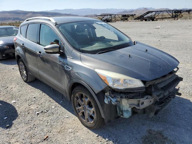 1FMCU0J97EUA15847 Ford Escape Titanium