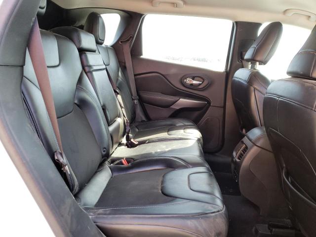 1C4PJLLB1KD202822 Jeep Cherokee Latitude Plus