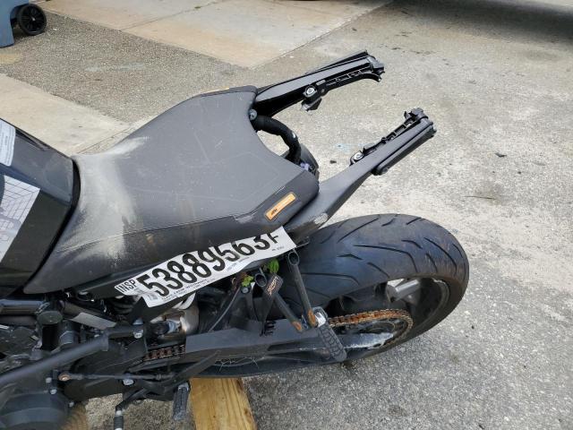2022 KTM 890 DUKE R VBKTU9405NM829662