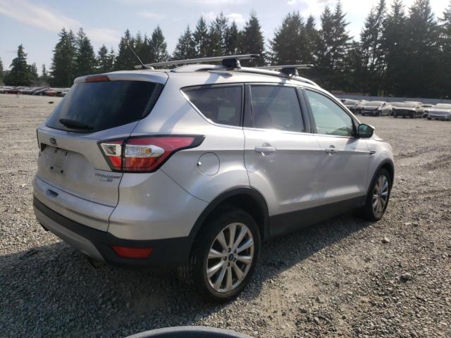 1FMCU9J98HUA95930 Ford Escape Titanium