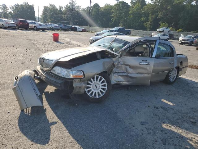 2005 Lincoln Town Car Signature