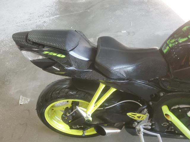 2011 SUZUKI GSX750 - JS1GR7MA5B2103478