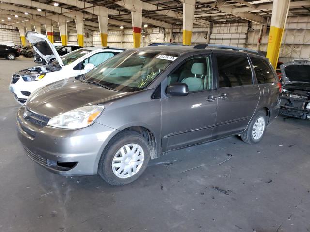 2004 Toyota Sienna CE