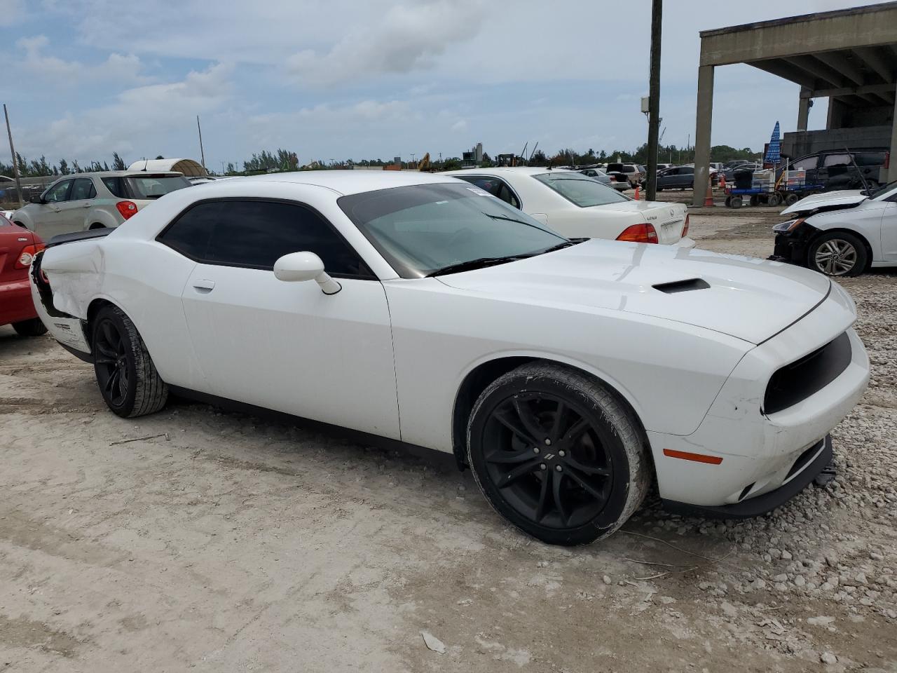 2C3CDZAG0JH216935 2018 Dodge Challenger Sxt