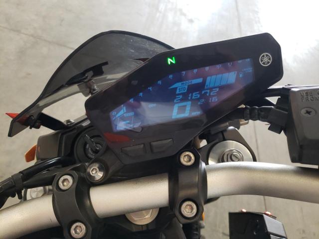 2015 YAMAHA FZ09 JYARN33E0FA005649