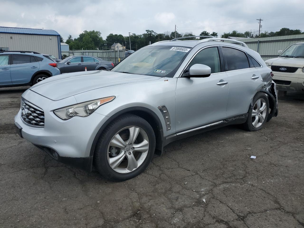 Infiniti FX 2011