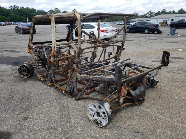 2021 CAN-AM DEFENDER M - 3JBUCAN47MK000427