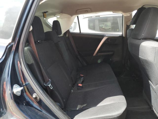 JTMBFREV1HJ700700 Toyota RAV4 LE