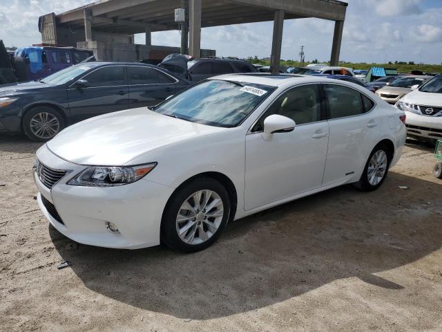 2015 Lexus ES 300h 