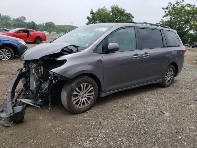 2020 Toyota Sienna XLE