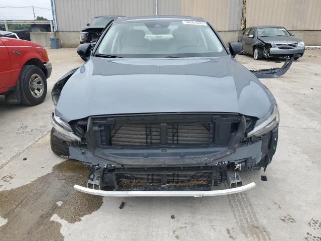 2022 VOLVO S60 B5 MOM 7JRL12TZ8NG165102