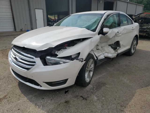 2016 Ford Taurus SEL