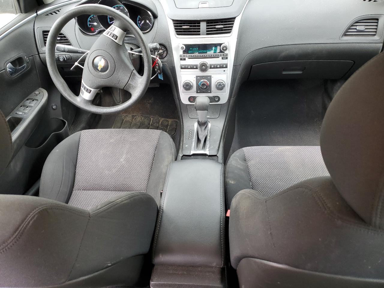 1G1ZC5E12BF261703 2011 Chevrolet Malibu 1Lt