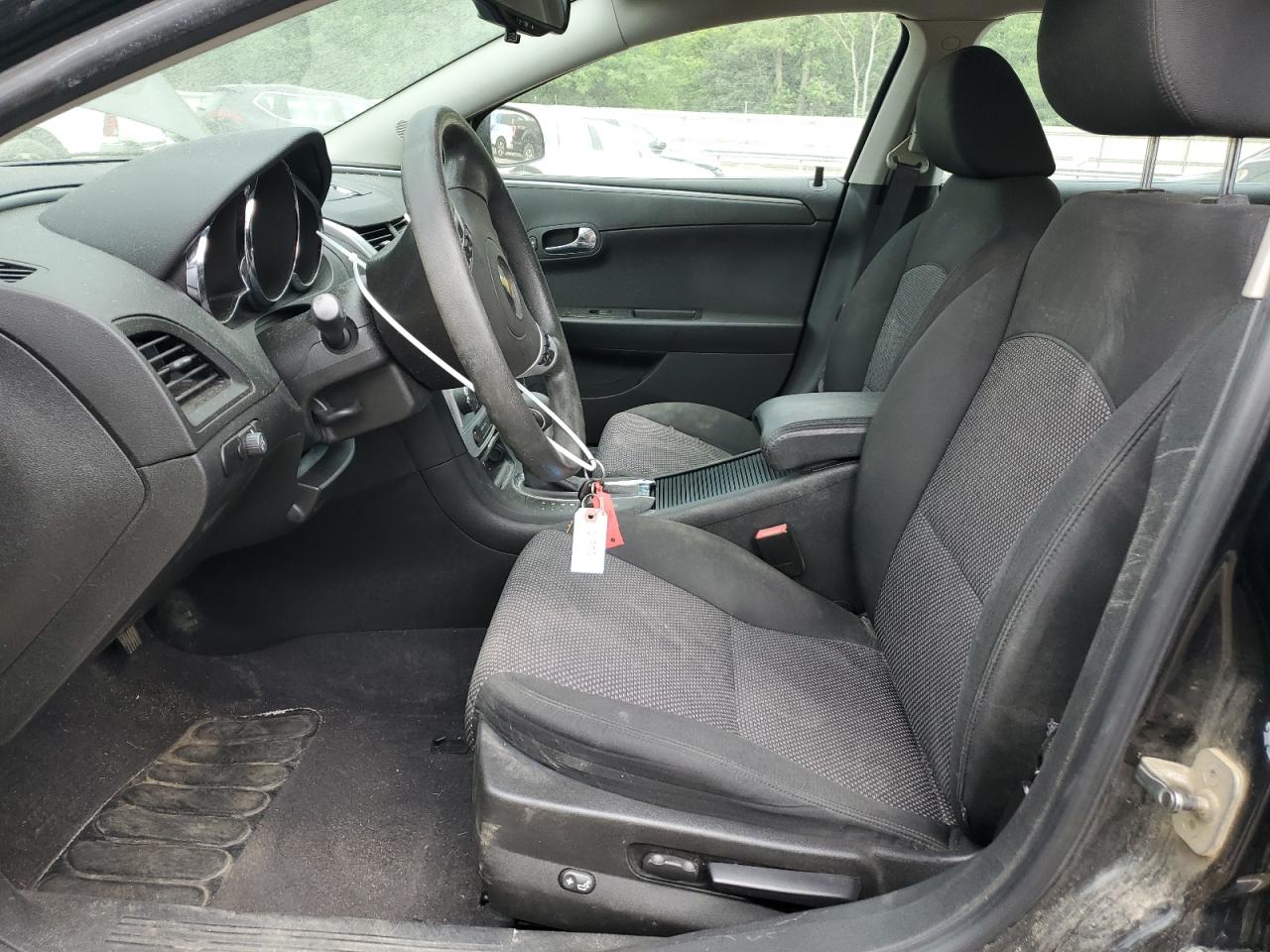 1G1ZC5E12BF261703 2011 Chevrolet Malibu 1Lt