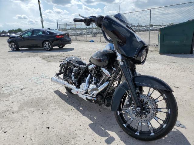 2016 HARLEY-DAVIDSON FLHXS STRE - 1HD1KRM18GB648074