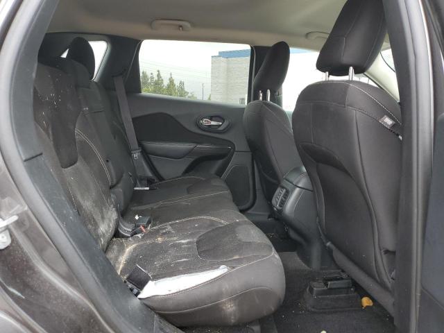 1C4PJLCB8FW707377 Jeep Cherokee Latitude