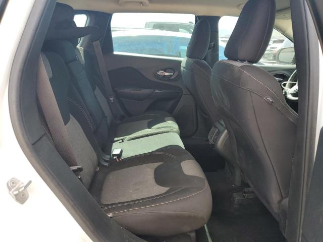 1C4PJLAB1EW262255 Jeep Cherokee Sport