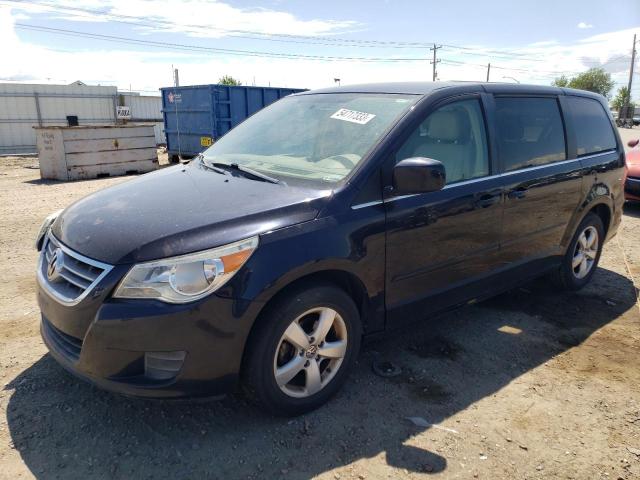 2010 Volkswagen Routan SE