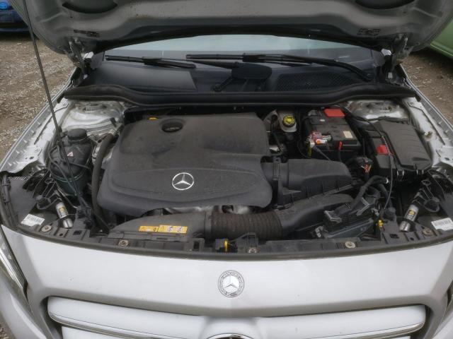 WDCTG4GBXFJ038761 Mercedes-Benz Gla 250 4matic