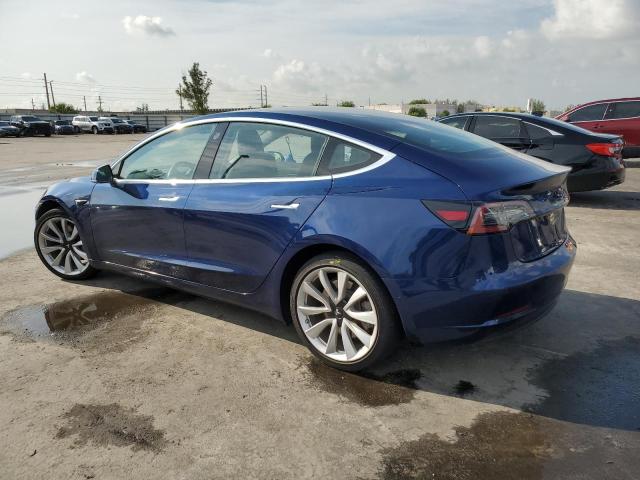 Фото: 5YJ3E1EB1JF117457 - 2