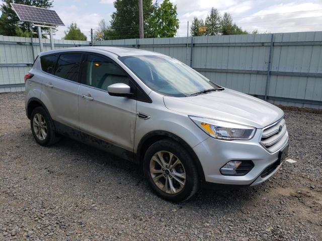 1FMCU0GD7KUC37831 Ford ESCAPE SE