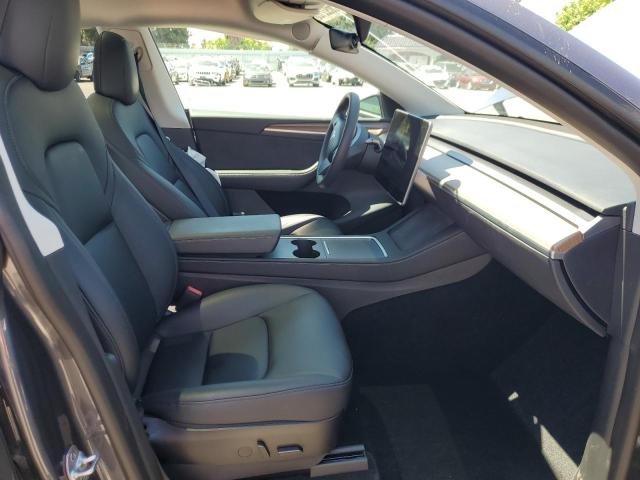 7SAYGAEE1PF611503 Tesla Model Y