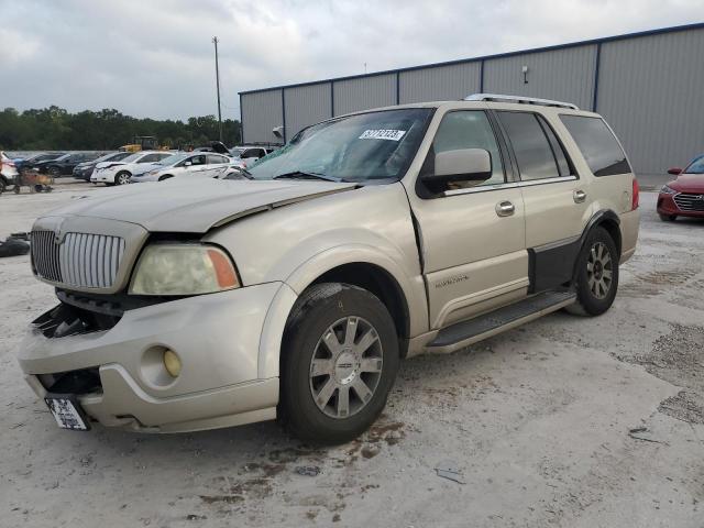 2004 Lincoln Navigator 