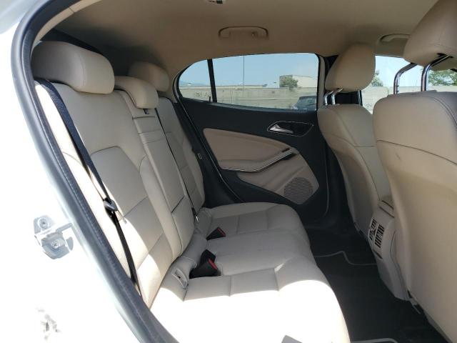 WDCTG4EB4JJ420456 Mercedes-Benz GLA 250