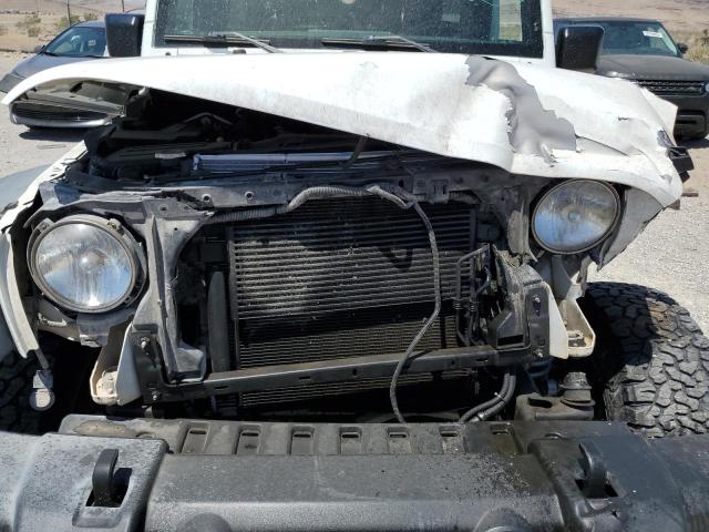 1C4BJWDG3GL105088 Jeep Wrangler Unlimited Sport