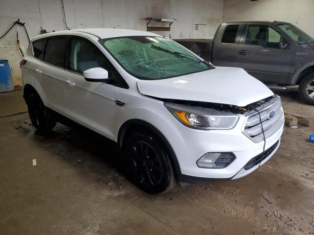 1FMCU9GD5KUB31110 Ford ESCAPE SE