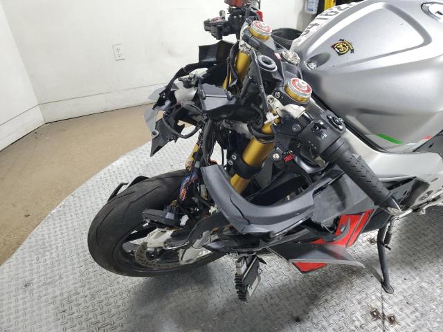 2022 APRILIA RSV4 1100 - ZD4KYUA00NS000328