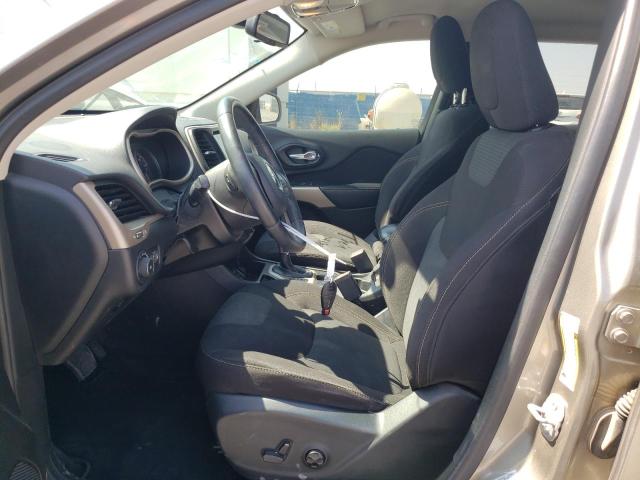 1C4PJLCB6HW586979 Jeep Cherokee Latitude