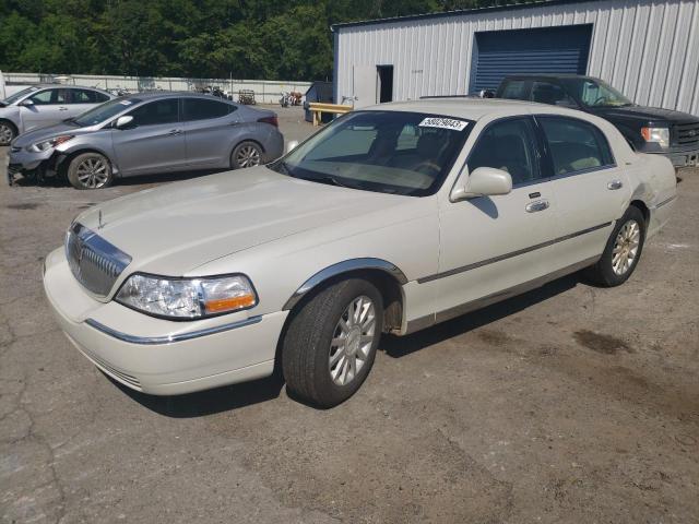 2004 Lincoln Town Car Ultimate