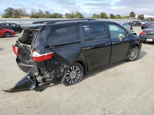 5TDYZ3DC2JS931208 Toyota SIENNA XLE