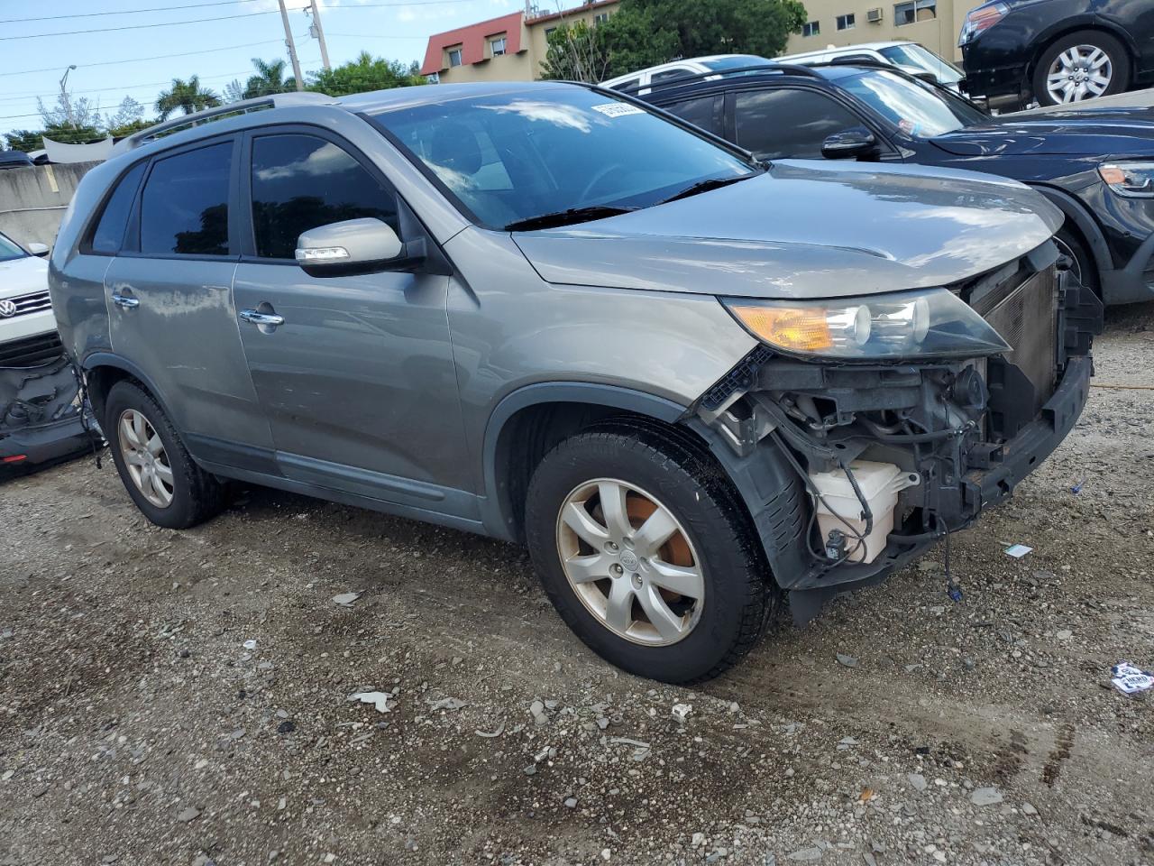 5XYKT4A10BG023581 2011 Kia Sorento Base