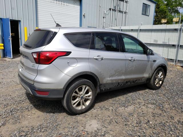 1FMCU0GD7KUC37831 Ford ESCAPE SE