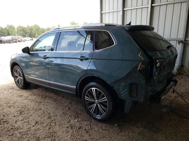 3VV2B7AX3KM108654 Volkswagen Tiguan SE 2