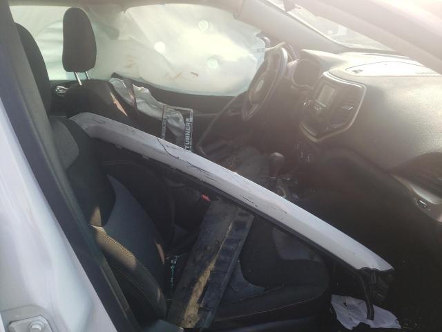 1C4PJMAB8GW210372 Jeep Cherokee Sport