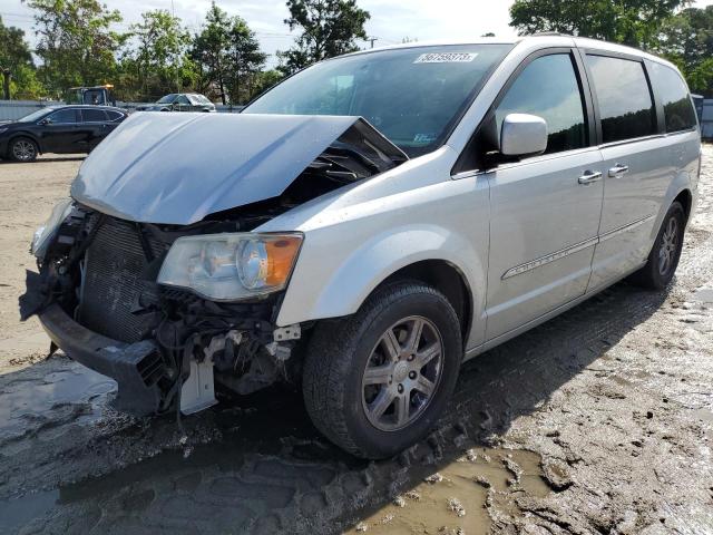 2011 Chrysler Town & Country Touring