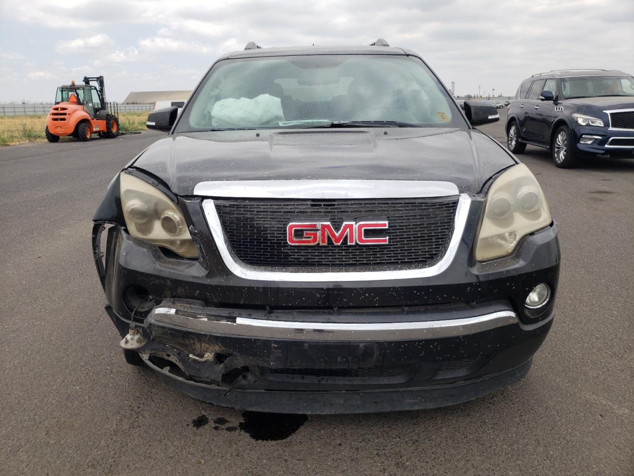 1GKKRSED3BJ207151 2011 GMC Acadia Slt-2