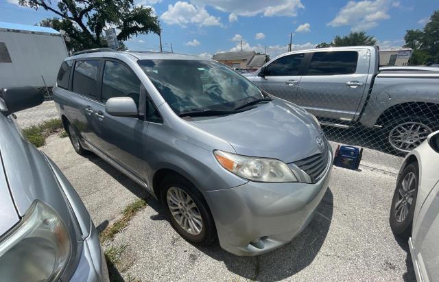 2012 Toyota Sienna XLE