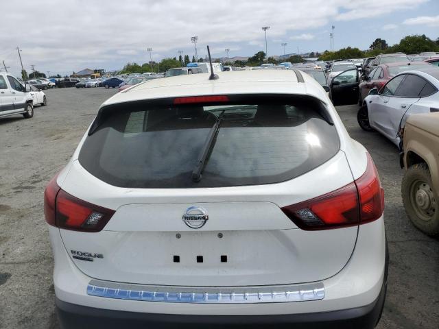 JN1BJ1CP1HW008558 Nissan Rogue Sport S