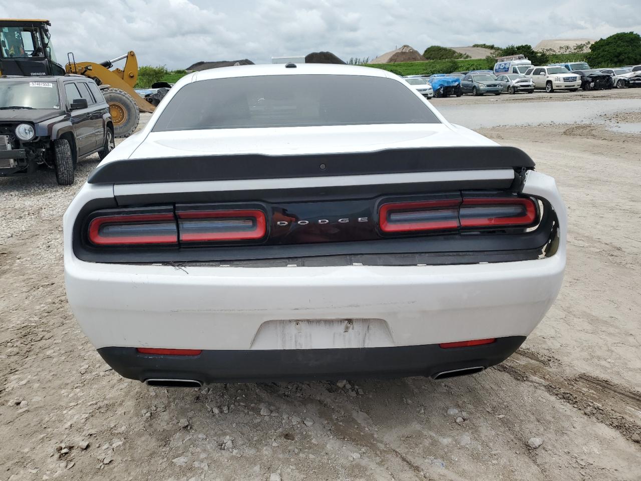 2C3CDZAG0JH216935 2018 Dodge Challenger Sxt