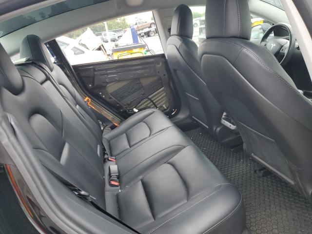 5YJ3E1EA8JF123392 Tesla MODEL 3