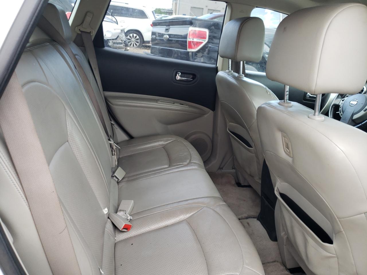 JN8AS5MT1BW163020 2011 Nissan Rogue S